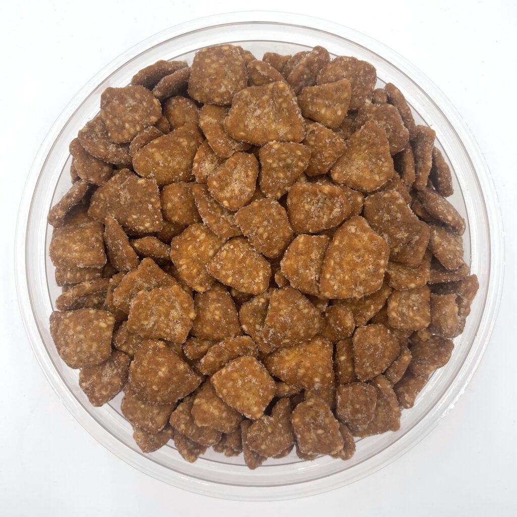 Pineapple Habanero Honey Sesame Chips (16 oz container) The Nutman Company USA, Inc.